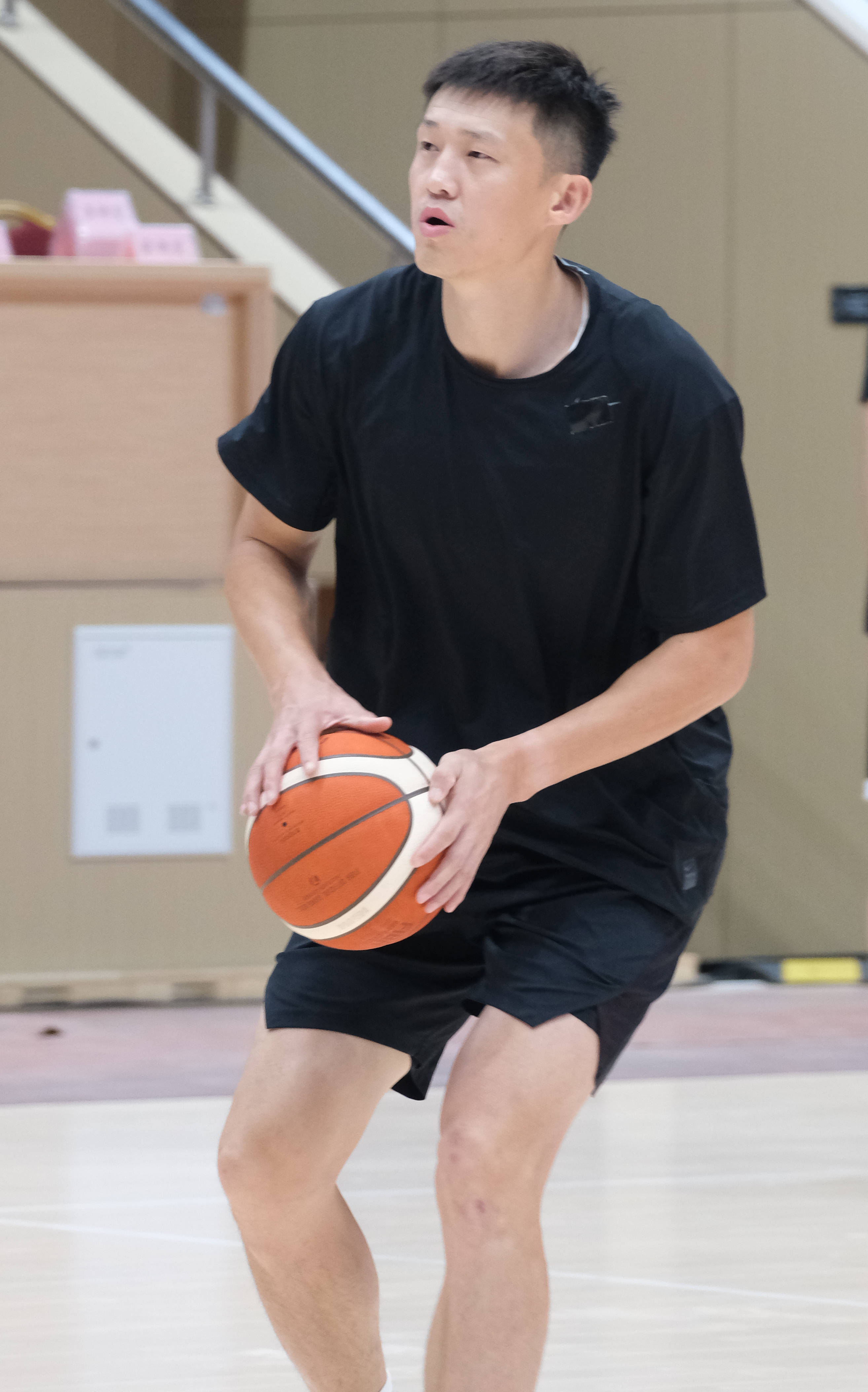 NINE GAME-亚洲杯最新形势：广东男篮高居榜首，川崎前锋强势追赶，冠军归属成迷的简单介绍